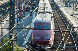 В скоростном поезде Амстердам-Париж неизвестный напал на нескольких пассажиров