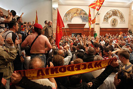 Елена ПОНОМАРЕВА – о возможном скором начале гражданской войны в Македонии 