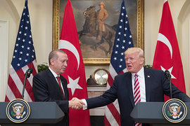 Аждар КУРТОВ: встреча Трампа и Эрдогана – сплошная фальшивая дипломатия