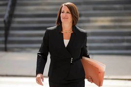 Генеральному прокурору Пенсильвании Кэтлин Кейн предъявлены несколько серьезных обвинений 