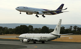 Спящий пилот "уронил" самолет на 1,5 километра