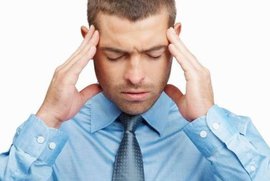 голова болит