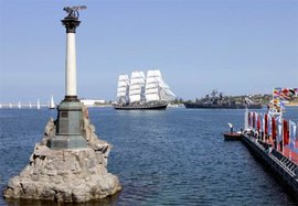 Губернатор Севастополя: За нами - Москва 