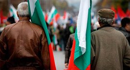 Болгария: спасенная, неблагодарная, нищая?