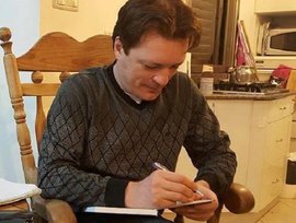 	"Собрал наглость в кулак и назвался писателем"