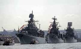 В День ВМФ Владимир Путин принял морской парад в Калининградской области