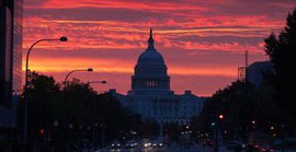 Глава Stratfor: Пусть мир грызет друг другу глотки, а США готовятся к войне