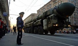 Россия и Запад начали "ядерную" гонку? Об этом в прямом эфире Pravda.Ru говорим с военным экспертом Константином Сивковым