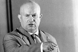 Хрущев влез на пьедестал за счет Крыма