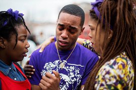 Германия: В ходе столкновений среди беженцев пострадали 17 человек 