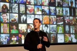 СМИ: Facebook блокирует за слово "хохлы", разрешая "кацапов" 