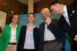 Выборы в Германии признаны "позорными и опасными"