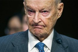 Бжезинский: Россия разбомбила авторитет США в Сирии 