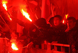 В германском Хайденау начался антимигрантский бунт. Видео 