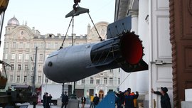 Легендарную термоядерную 'Кузькину мать' привезли в центр Москвы