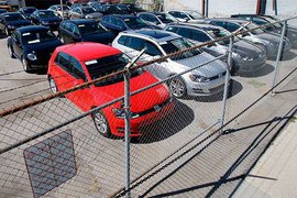 Volkswagen начнет отзыв проблемных автомобилей в январе 2016 года