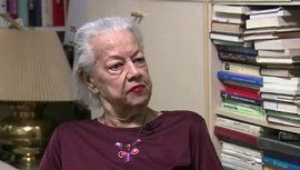 89-летняя дочь Владимира Маяковского, прожившая всю жизнь в  США, выразила желание получить российское гражданство и переехать на историческую родину