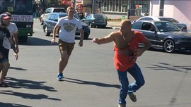 В Харькове мужчину избили за футболку с надписью "СССР". Фото, видео