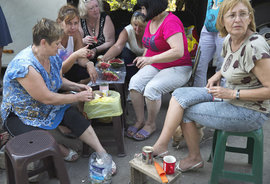 Украинские беженцы: дома или в гостях?