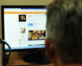 "Одноклассники": "Незалежные тролли бегут от войнушки…"