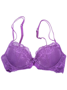 Бюстгалтер. 10 советов женщинам по выбору лифчика: что опасно, что красиво?