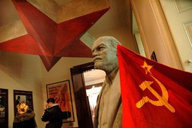 В Эстонии собираются "судить коммунизм". Подробнее об этом — эксперт Николай Межевич: 