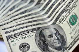 Мировые регуляторы сбрасывают гособлигации США и покупают золото 