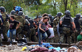 Министр иностранных дел Италии предрекает Европе потерю контроля над проблемой мигрантов