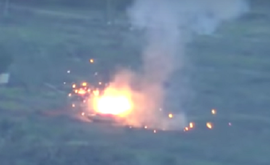 В интернете появилось видео уничтожения двух американских танков"Абрамс" старыми противотанковыми комплексами "Фагот"