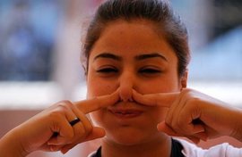 икота, диафрагма, легкие, при вдохе, причине, вызвать икоту, стресс, горла, желудка, переохлаждения, алкоголя, продолжительной икоте, причины икоты, как быстро избавиться от икоты, народные средства, лечения икоты, избавиться от икоты