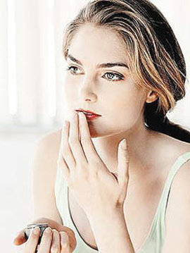 герпес, что такое герпес, на губах, на коже, лихорадки, вирус, причиной, заболевания, стоматитом, антитела, боль, зуд, лечение герпеса, народными средствами, средства, препараты