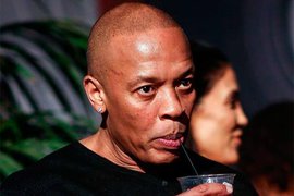 Извинения перед феминистками обрушили миллионные продажи альбома рэпера Dr.Dre