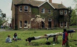 школа, ученики, Александр Нилл, озеро, туристы, школьники, необычные школы, школа без уроков, саммерхилл, школа приключений