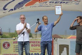 Секретарь Общественной палаты России Александр Бречалов переплыл Волгу