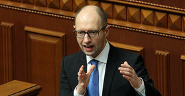 Украинский депутат об отставке Яценюка: Не по Сеньке шапка была