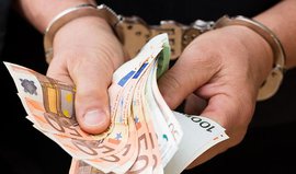 Амнистия капиталов спасет инвестиции в Россию? Об этом в прямом эфире Pravda.Ru говорим с финансовым аналитиком Валерием Петровым