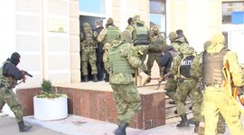 Неизвестные с оружием захватили одесский Нефтеперерабатывающий завод