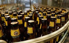 В Омске задержали 22-летнего любителя пива, который украл 20 тонн пенного напитка. 