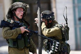 В Вифлееме палестинец тяжело ранил пять израильских солдат 