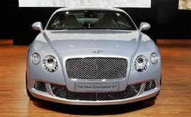 У человеческой жизни есть цена: саудовский принц пообещал подарить 100 пилотам, бомбившим Йемен, по Bentley 