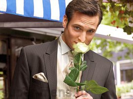 Красиво ухаживать и игнорировать после секса. Таковы парни?