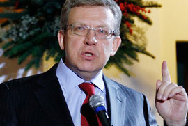 В кудринском Комитете Гражданских Инициатив сегодня будет представлен доклад о финансировании региональных СМИ. Буду предлагать "отнять и поделить": 