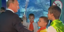 Владимир Путин ответил на вопрос ребенка "Как там на Украине"