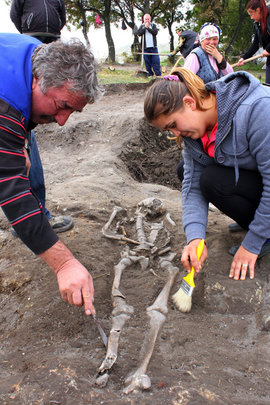 вампир, скелет, раскопки