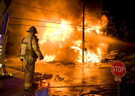 пожар, пожарник