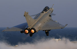 авианосец 'Шарль де Голль', Рафаль