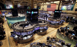 Cенатор Совета Федерации Николай Власенко рассказал Pravda.Ru о подводных камнях закона 'О деятельности рейтинговых агентств'