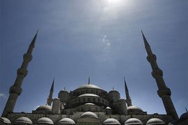 Жители Бухареста выступили против строительства мечети на деньги Эрдогана  