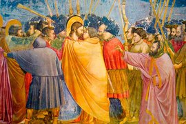 "Коммунизм и фашизм - это радикальный гуманизм"