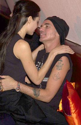 Анджелина Джоли